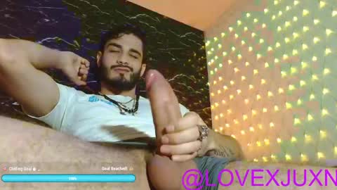 lovexjuxn77 online show from April 17, 8:45 pm