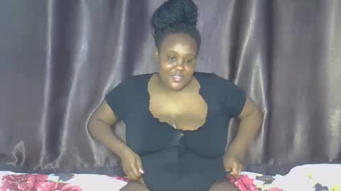 loveytiana online show from November 19, 6:52 pm