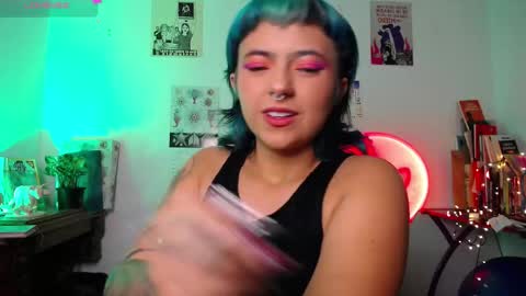 loving_alma online show from November 24, 2:11 am