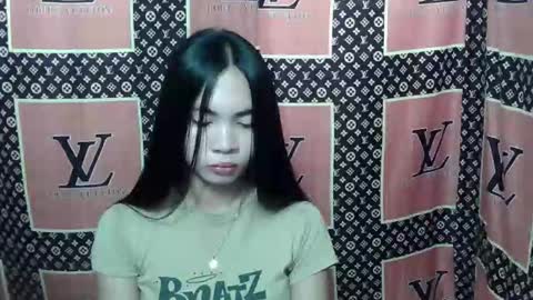 loving_rhean online show from November 13, 1:26 am