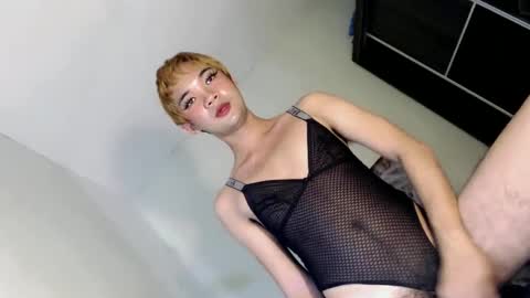 Lovingmonaru969 online show from December 2, 6:41 am