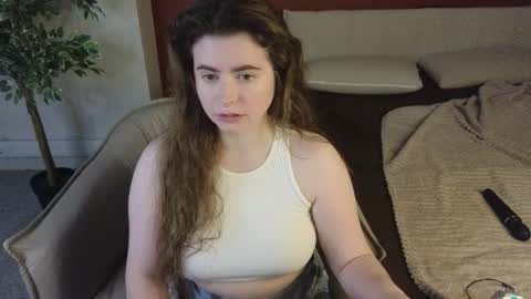 Snapshot of lovvingwhisperr chatting on June 14, 1:14 am Erika online show from June 14, 1:14 am