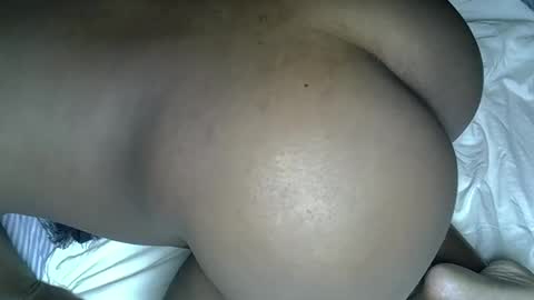 Snapshot of lowenyangvalentine chatting on November 29, 2:47 am lowenyangvalentine online show from November 29, 2:47 am