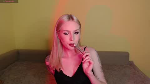 Viola online show from April 15, 5:20 pm