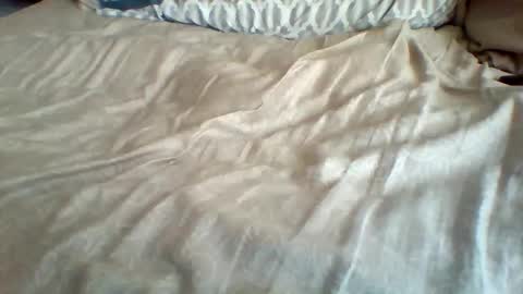 Snapshot of lowkeyme28 chatting on February 6, 4:43 pm lowkeyme28 online show from February 6, 4:43 pm