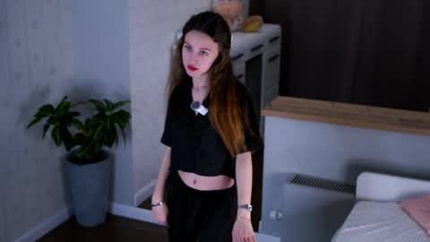 Amelia online show from April 8, 11:43 am