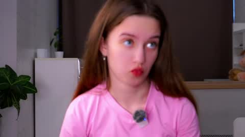 Amelia online show from April 9, 11:37 am