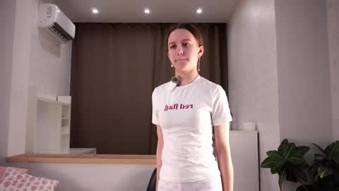 Amelia online show from April 13, 11:16 am