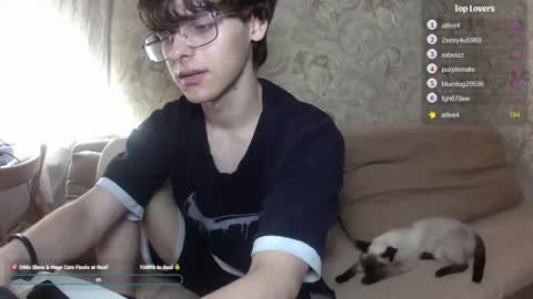 Snapshot of lra_viva178 chatting on June 8, 3:34 pm lra_viva178 online show from June 8, 3:34 pm