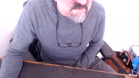 lreed090 online show from February 9, 6:23 pm