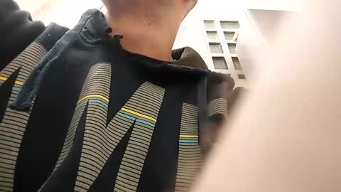 Lshot D online show from December 8, 1:24 am