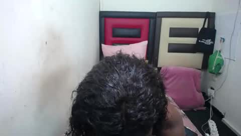 lsnnickykhanyile online show from March 18, 7:17 pm