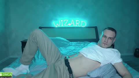 Snapshot of lstfl_wizard chatting on February 18, 6:09 am Lstfl wizard online show from February 18, 6:09 am