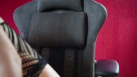 Snapshot of ltl_beauty chatting on September 18, 6:43 pm ltl_beauty online show from September 18, 6:43 pm