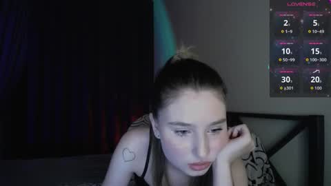 Snapshot of lua__19 chatting on September 23, 4:32 pm Lua online show from September 23, 4:32 pm