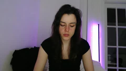 Snapshot of luana789 chatting on February 9, 10:03 pm luana online show from February 9, 10:03 pm