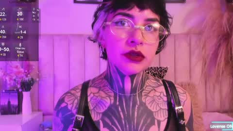 luana_fiore online show from April 12, 12:21 pm
