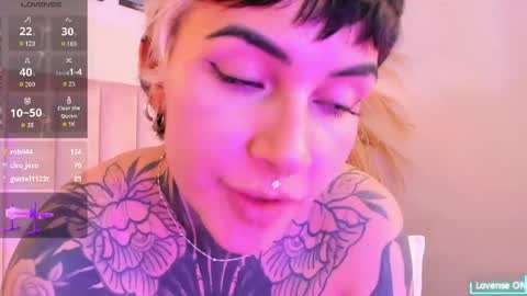 luana_fiore online show from April 30, 3:51 pm