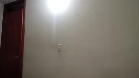 luanapowerful online show from February 22, 12:27 am