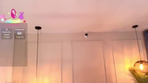 Snapshot of luandy_ chatting on November 27, 8:00 pm lUAN online show from November 27, 8:00 pm