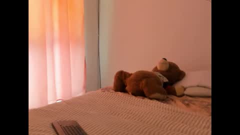 luara__01__lecat_1 online show from February 28, 5:58 pm