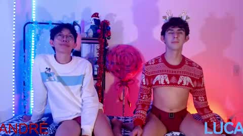 Snapshot of luca_frost chatting on December 21, 3:13 am Luca online show from December 21, 3:13 am