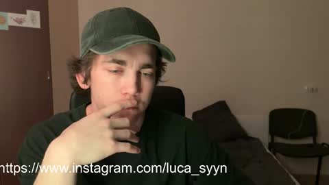 Snapshot of luca_syn chatting on September 14, 4:39 pm Luca S online show from September 14, 4:39 pm