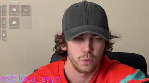 Snapshot of luca_syn chatting on October 21, 1:23 pm Luca S online show from October 21, 1:23 pm