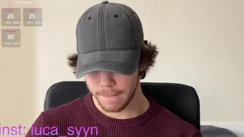 Snapshot of luca_syn chatting on October 23, 8:02 am Luca S online show from October 23, 8:02 am