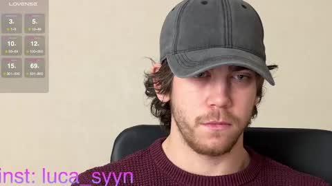 Snapshot of luca_syn chatting on October 26, 6:47 pm Luca S online show from October 26, 6:47 pm