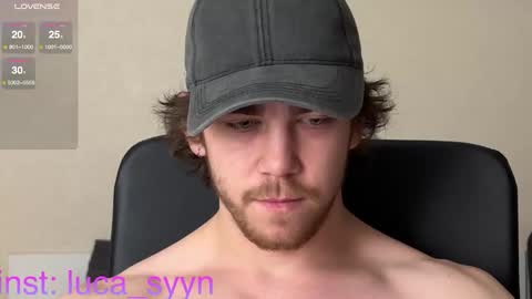 Snapshot of luca_syn chatting on October 27, 6:56 pm Luca S online show from October 27, 6:56 pm