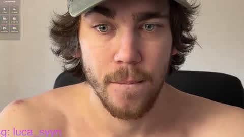 Snapshot of luca_syn chatting on November 4, 10:36 am Luca S online show from November 4, 10:36 am