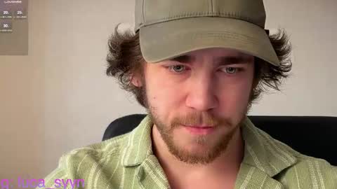 Snapshot of luca_syn chatting on November 13, 5:17 am Luca S online show from November 13, 5:17 am