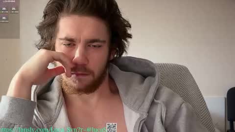 Snapshot of luca_syn chatting on November 25, 6:24 am Luca S online show from November 25, 6:24 am