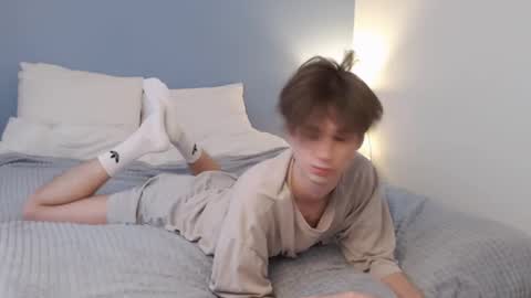 Snapshot of lucacharm chatting on March 4, 7:19 am lucacharm online show from March 4, 7:19 am