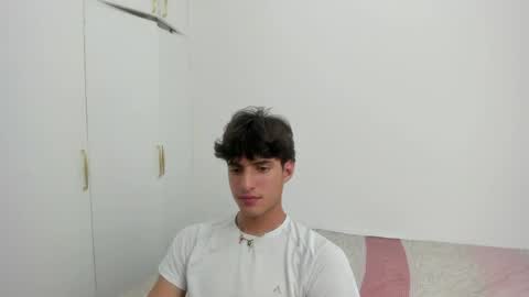 lucacosta19 online show from May 27, 1:57 am