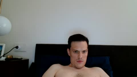 Snapshot of lucaguizzo chatting on June 14, 4:09 pm modelboy online show from June 14, 4:09 pm