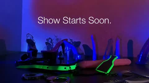 Snapshot of lucalongdick chatting on May 13, 8:12 am lucalongdick online show from May 13, 8:12 am