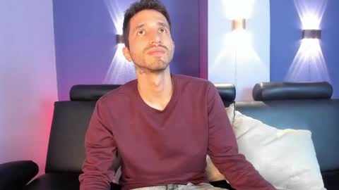 Lucas online show from April 16, 3:07 am