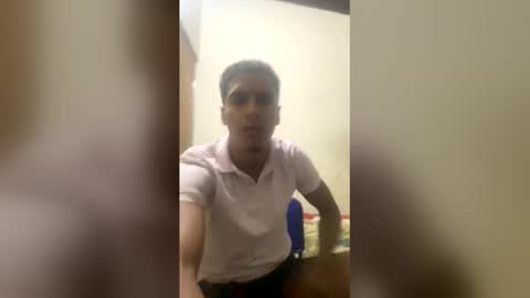 Snapshot of lucas837481 chatting on May 31, 3:15 am lucas837481 online show from May 31, 3:15 am