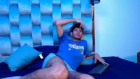 lucas_dream online show from May 17, 1:40 pm