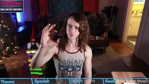 Snapshot of lucas_jacobs chatting on December 22, 10:58 pm LucasJacobs online show from December 22, 10:58 pm