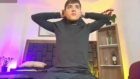 Snapshot of lucas_lovee chatting on February 16, 1:40 pm Lucas lovee online show from February 16, 1:40 pm