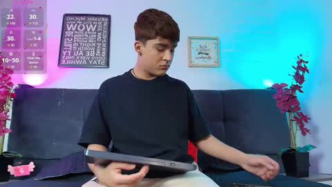 Snapshot of lucas_lovee chatting on February 22, 3:18 am Lucas lovee online show from February 22, 3:18 am