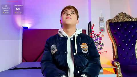 Snapshot of lucas_lovee chatting on May 10, 1:38 pm Lucas lovee online show from May 10, 1:38 pm