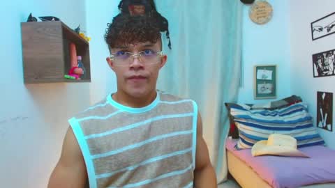 Lucas Luxx online show from September 12, 1:22 pm