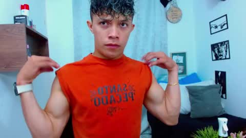 Lucas Luxx online show from January 14, 12:00 pm