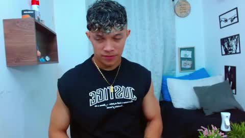 Lucas Luxx online show from January 15, 12:21 pm