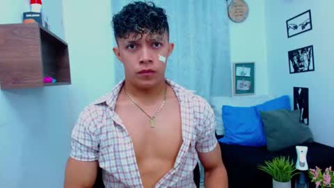 Lucas Luxx online show from February 3, 12:10 pm