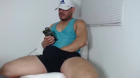 Lucas Montesori online show from February 18, 4:48 am